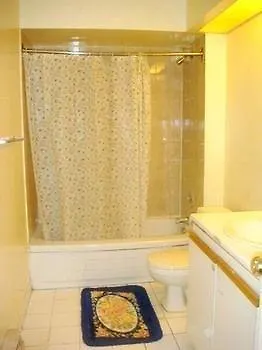 525 Inn Toronto Guest house
