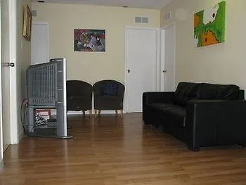 Guest house 525 Inn Toronto