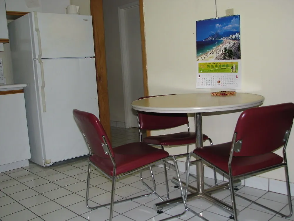 525 Inn Toronto Guest house